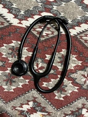MDF Acoustica All Black Stethoscope